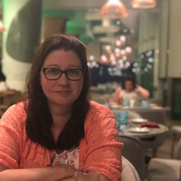 Meet your Posher, Suzanne - Picture 1 of 1